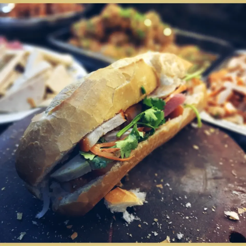 Ảnh bìa Cô Điểm - Bánh Mì & Bánh Bao - Hà Huy Giáp
