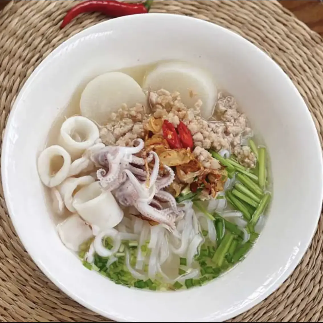 Ảnh bìa Hủ Tiếu Mực & Cháo Hàu Tuấn Anh - Lê Thị Hồng
