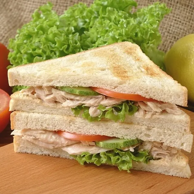 Ảnh bìa Bếp Nhà Thanh - Cơm Nắm, Sandwich & Kimbap - Trần Xuân Soạn