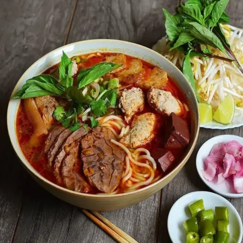 Ảnh bìa Minh Trang Quán - Bún Bò Huế, Phở Dê & Hủ Tiếu Sườn - Nguyễn Xiển