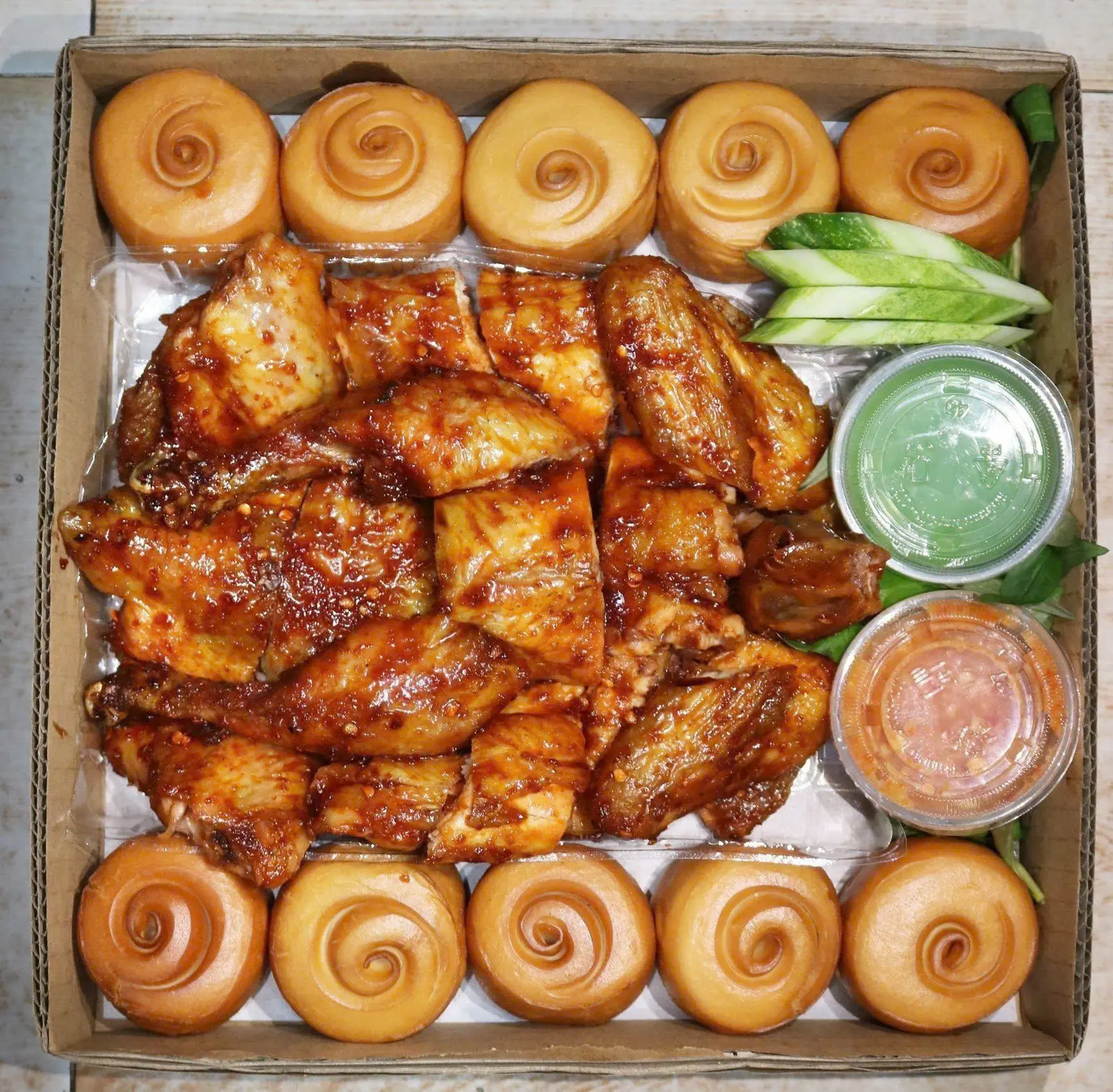 Ảnh bìa Gà Quay Cơm Làm Xôi Đậu Huy Hoàng - Lã Xuân Oai