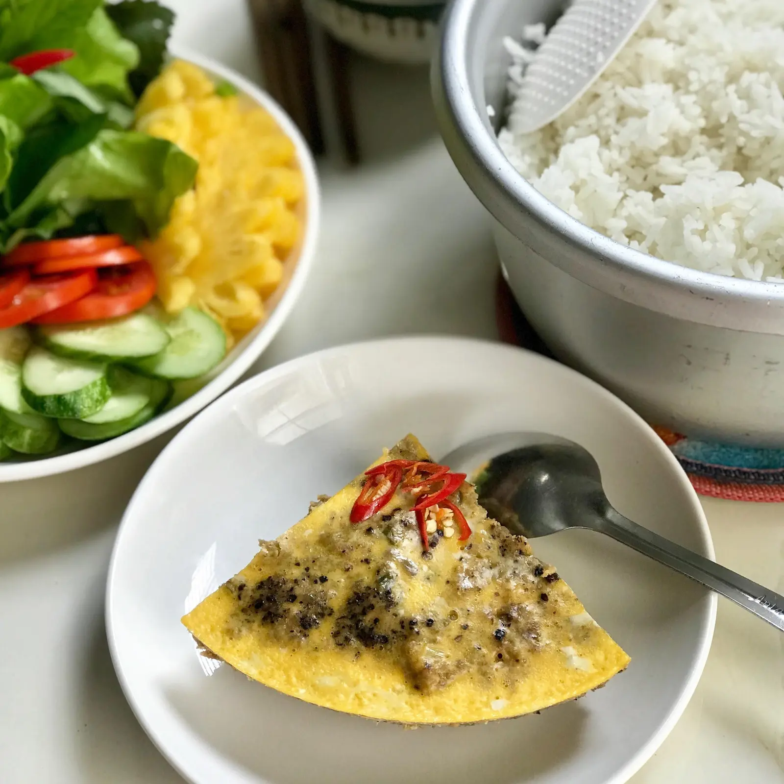 Ảnh bìa Cơm Trưa Hà - Song Hành Xa Lộ Hà Nội