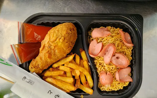 Ảnh bìa Canteen - Quán Ăn Vặt - Hoàng Như Tiếp