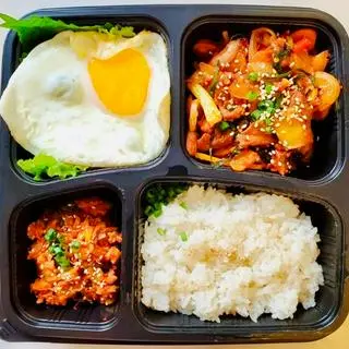 Ảnh đại diện Cô Tư - Cơm Phần & Cơm Tấm - Đường Số 3