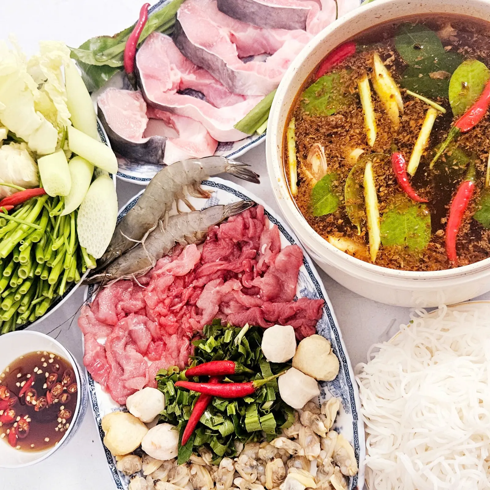 Ảnh bìa Lẩu Thái Cô Dung - Kênh 19 Tháng 5