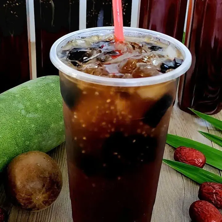 Ảnh bìa Tiệm Trà Tháng 5 - Trà Bí Đao Hạt Chia - Bùi Minh Trực