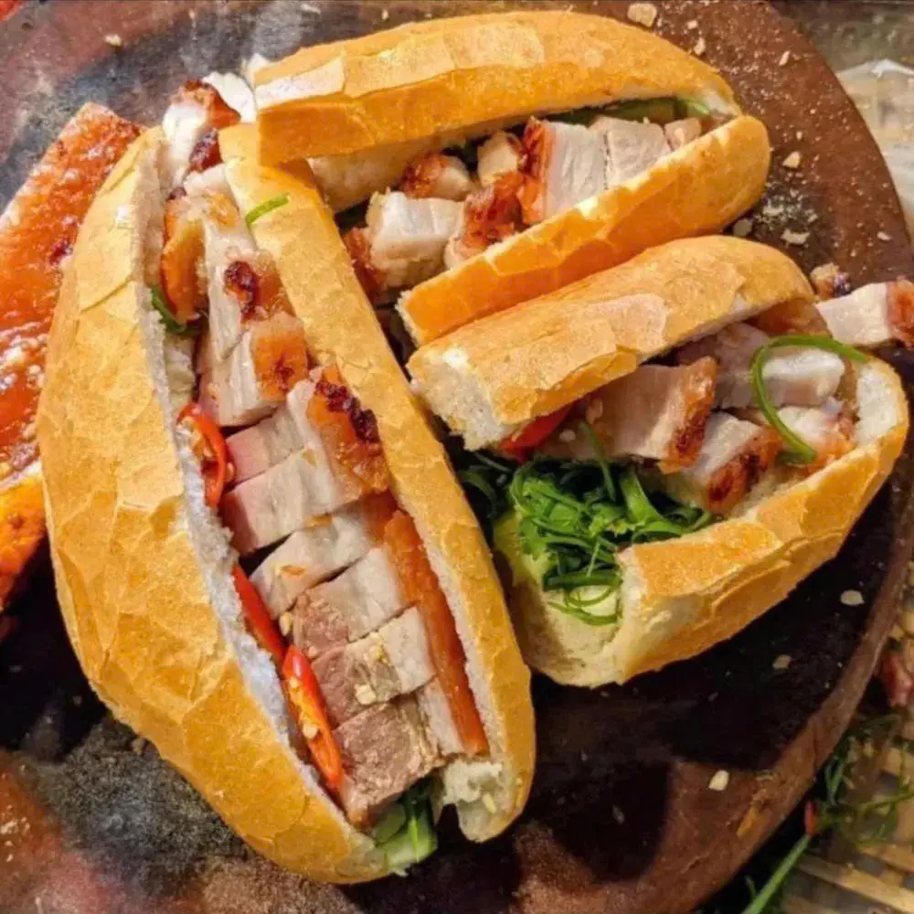 Ảnh bìa Bánh Mì Heo Quay Tài - Dương Quảng Hàm
