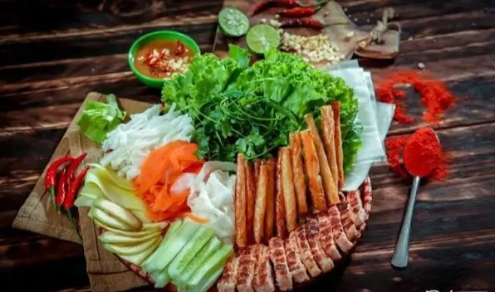 Ảnh bìa Bếp Nhà Bông Bin - Nem Nướng Nha Trang, Cháo Thịt & Đồ Ăn Vặt - Minh Khai