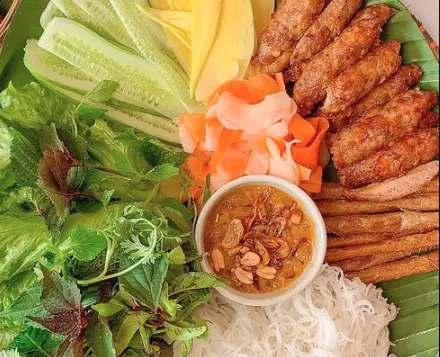 Ảnh bìa Nem Nướng Nha Trang Mộc An - Trần Xuân Soạn