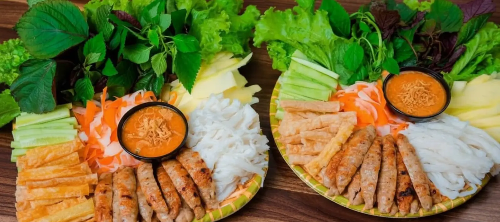 Ảnh bìa Tam Hoa - Nem Nướng Nha Trang & Bún Trộn Nam Bộ - Ỷ La