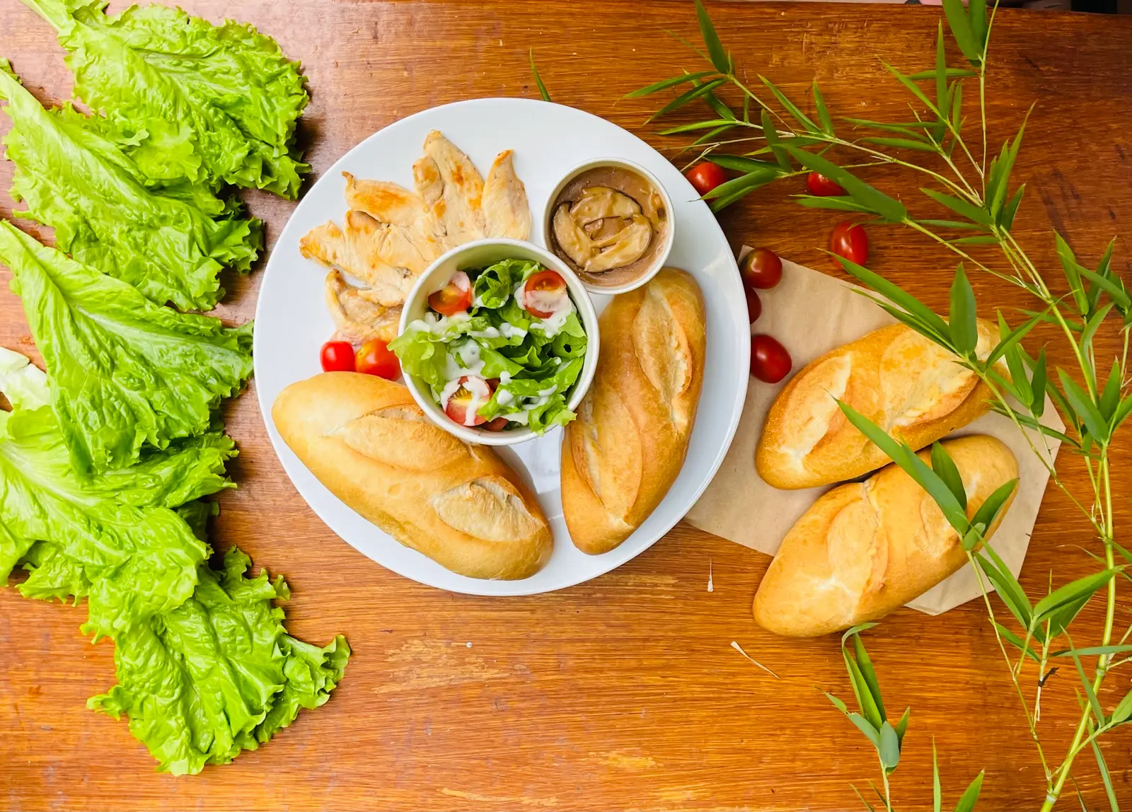 Ảnh bìa Xá Xíu Trung Tóc Dài - Cơm, Xôi & Bánh Mì - Nguyên Hồng