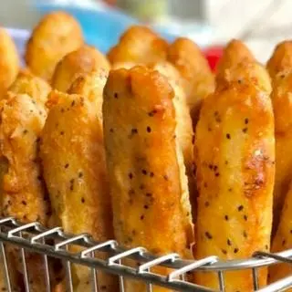 Ảnh đại diện Chuối Chiên Cô Hồng - Lê Ngân
