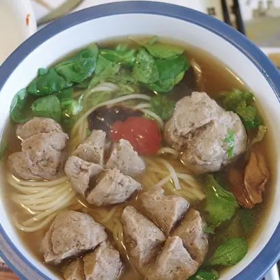 Ảnh bìa Tiệm Mì Anh Bò Viên - Phan Văn Khoẻ