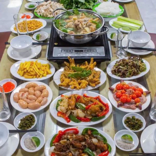 Ảnh bìa Lẩu Gà Lá É Đà Lạt - Tao Ngộ - Võ Chí Công