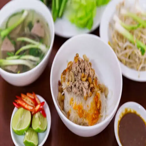 Ảnh bìa Bếp Nhà Cô Linh - Phở Khô Gia Lai, Bánh Canh & Gỏi Cuối Gia Lai - Nguyễn Trọng Quyền