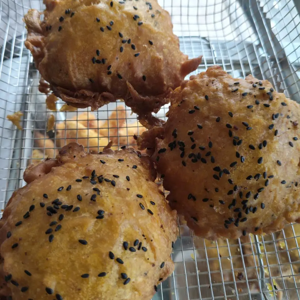 Ảnh bìa Chuối Chiên Mè Đen - Phan Văn Trị