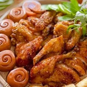 Ảnh bìa Gà Nướng Cơm Lam & Bánh Bao Minh Đức - Hồng Lạc