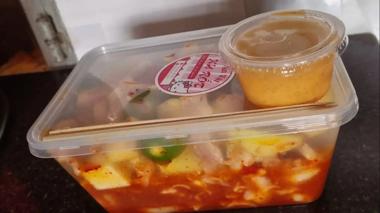 Ảnh bìa Chân Gà Sốt Thái Ku Rốt - Vĩnh Lộc