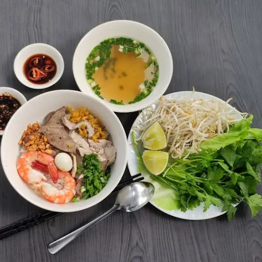 Ảnh bìa Hủ Tiếu Nam Vang - Phạm Hữu Lầu