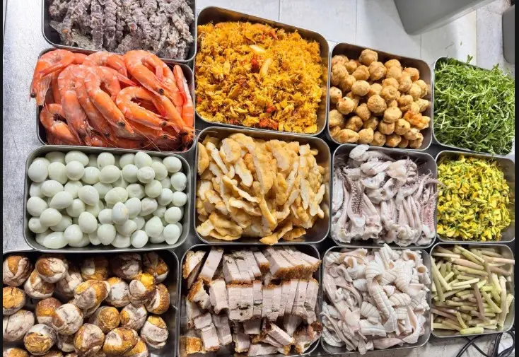 Ảnh bìa Phụng Cua Cà Mau - Bún Mắm, Bánh Canh Cua - Nguyễn Khuyến