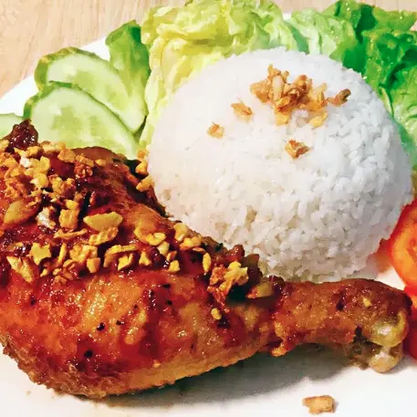 Ảnh bìa Quán Ăn Toàn Phát - Bò Né & Cơm Gà - Âu Dương Lân