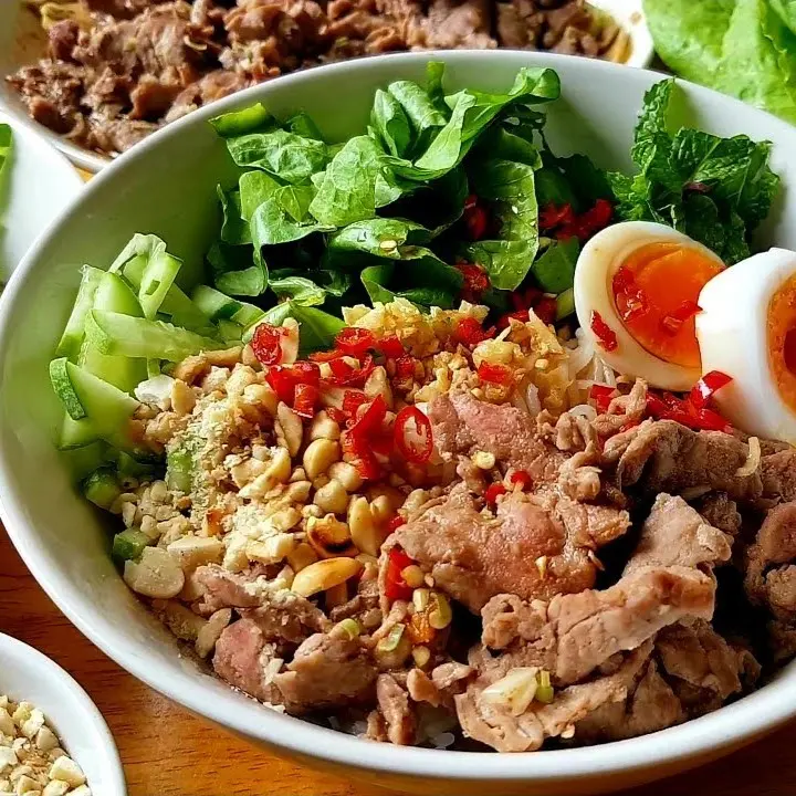 Ảnh bìa Bếp Cô Liên - Bún Thịt Xào & Bánh Mì Bò Kho - Phạm Hùng