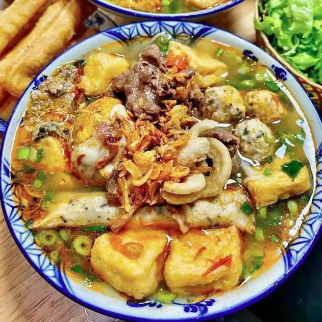 Ảnh bìa BÚN RIÊU CUA TÓP MỠ - MẸ GẤU - Nguyễn Chí Thanh