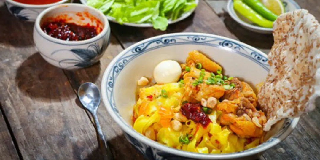 Ảnh bìa Bếp Cô Phượng - Mì Quảng Trộn, Bún Thịt Xào & Xôi Mặn - Ung Văn Khiêm