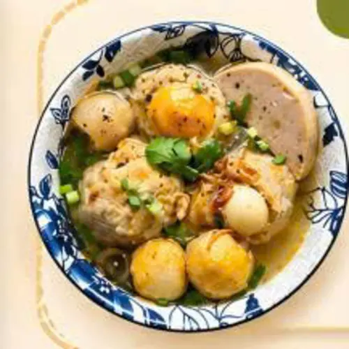 Ảnh bìa Bánh Mì Xíu Mại Chén Cô Thảo - Bà Hạt