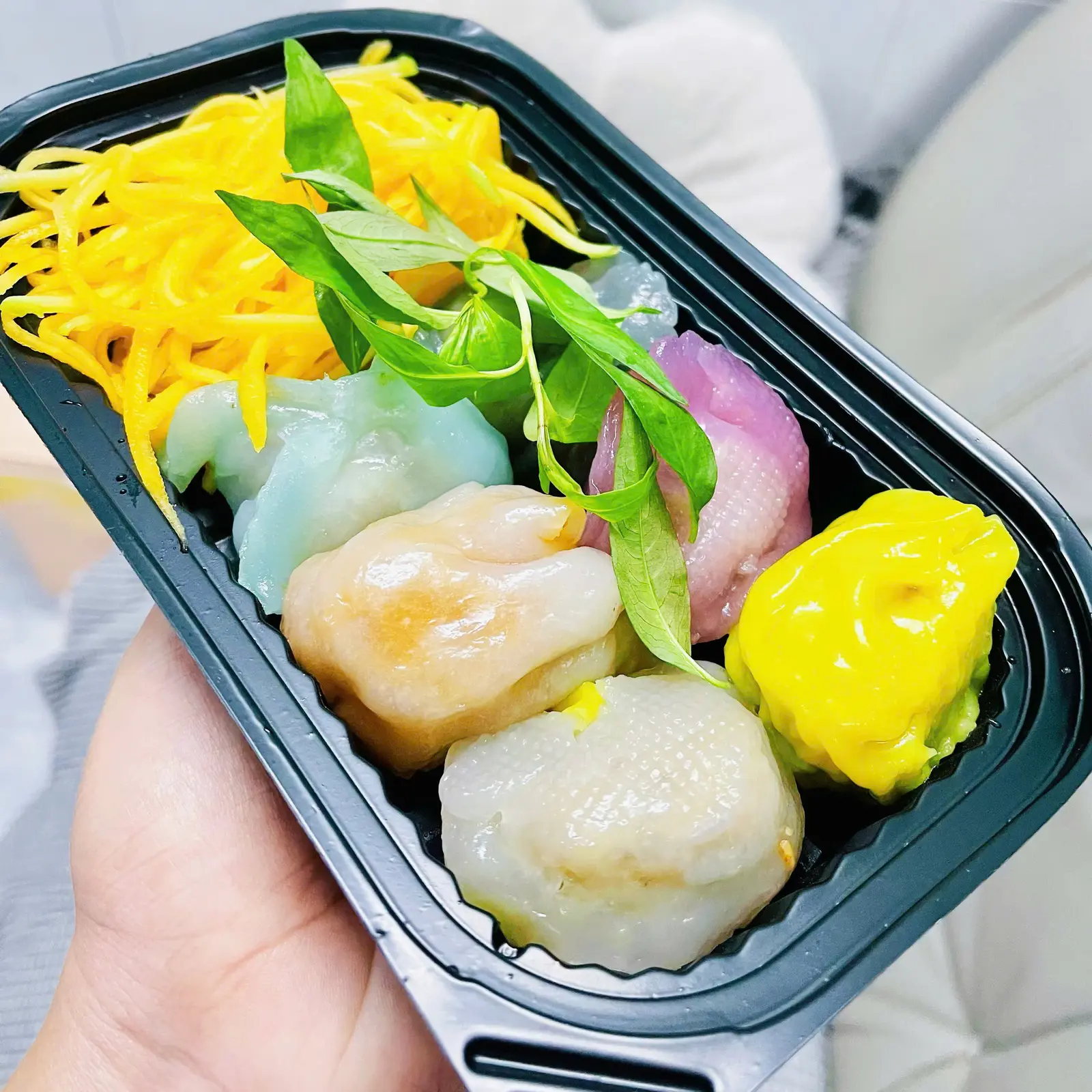 Ảnh bìa Hảo Chí - Lê Thị Hà