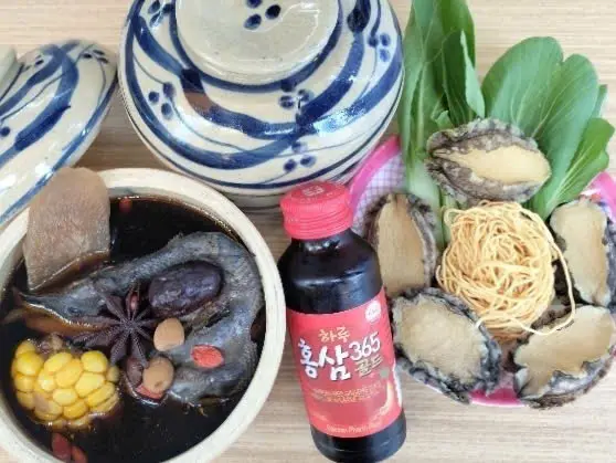 Ảnh bìa Gà Ác Tiềm Thuốc Bắc - Nguyễn Thượng Hiền