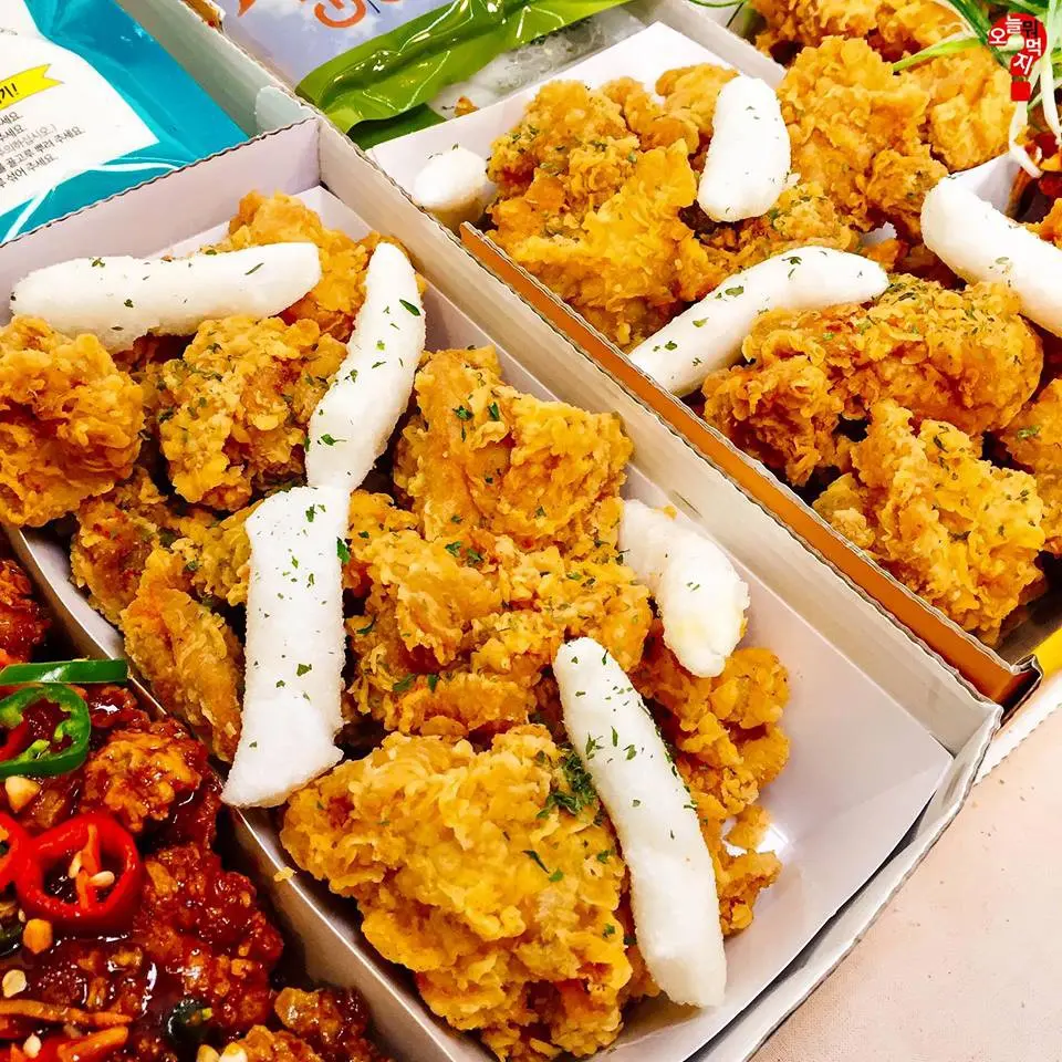 Ảnh bìa Minh Phú Tokbokki - Gà Sốt Hàn Quốc & Đồ Ăn Vặt - Pháo Đài Láng