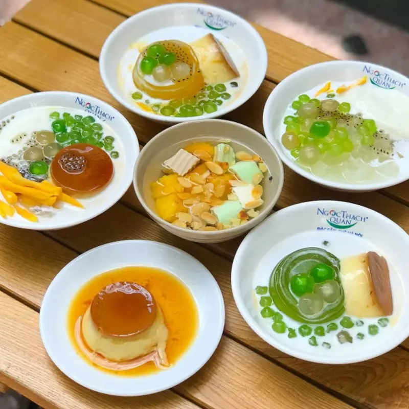 Ảnh bìa Ngọc Thạch Quán - Sữa Chua & Caramen - Quang Trung