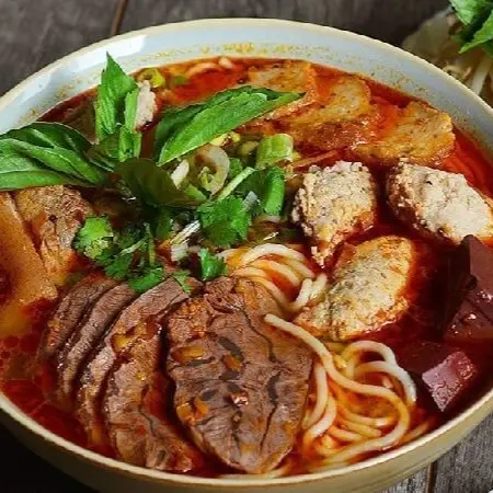 Ảnh bìa Bún Bò Huế Thành Nội - Quang Trung