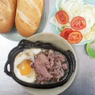 Ảnh đại diện Hoàng Quân -  Bò Bít Tết, Nui Xào Sườn Bò & Cơm Gà Quay Chảo - Hàn Hải Nguyên