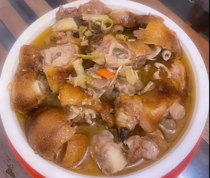 Ảnh bìa Giò Heo Giả Cầy Bảy Hiền - Bảy Hiền