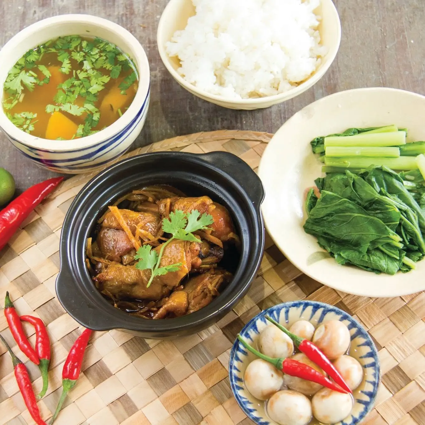 Ảnh bìa Cơm Gà Nhà Vy - Phước Thiện
