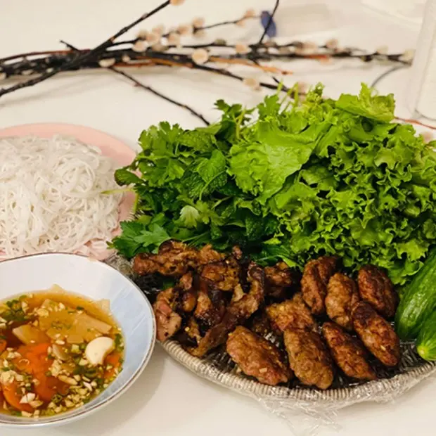 Ảnh bìa Bún Chả Hàng Mành - Phú La
