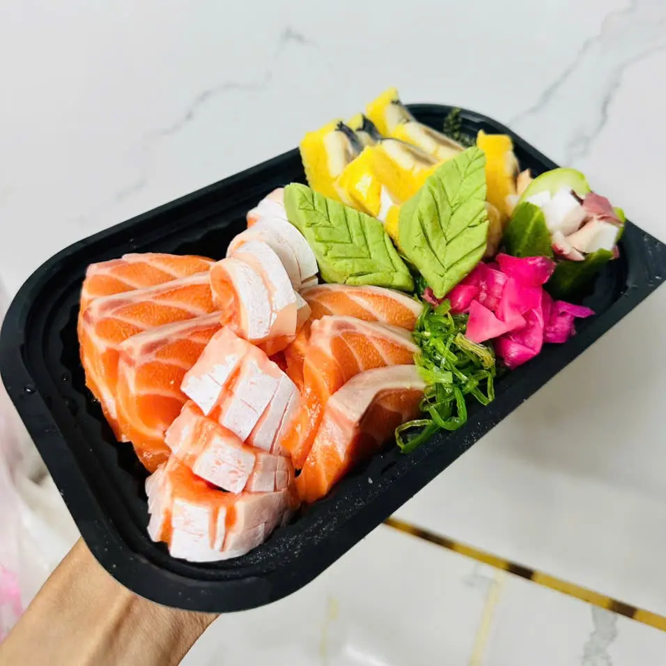 Ảnh bìa Miss Sushi - Đoàn Văn Bơ