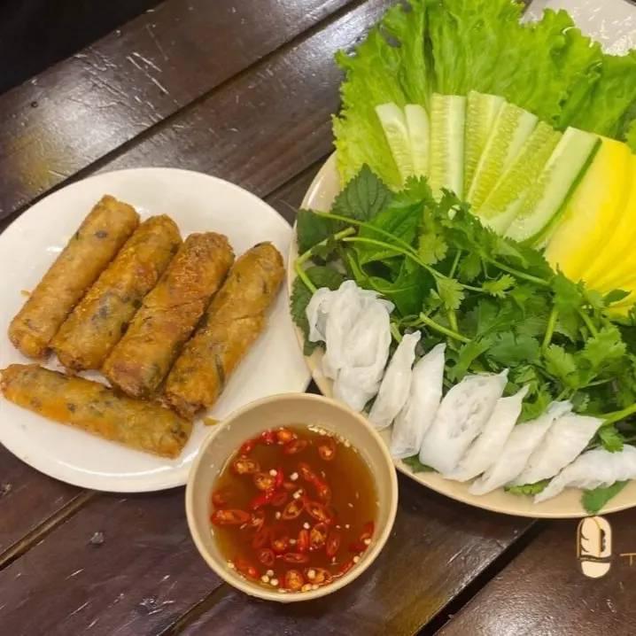 Ảnh bìa Huyền Trang Quán - Bánh Tráng Cuốn Thịt Heo - Tô Hiệu