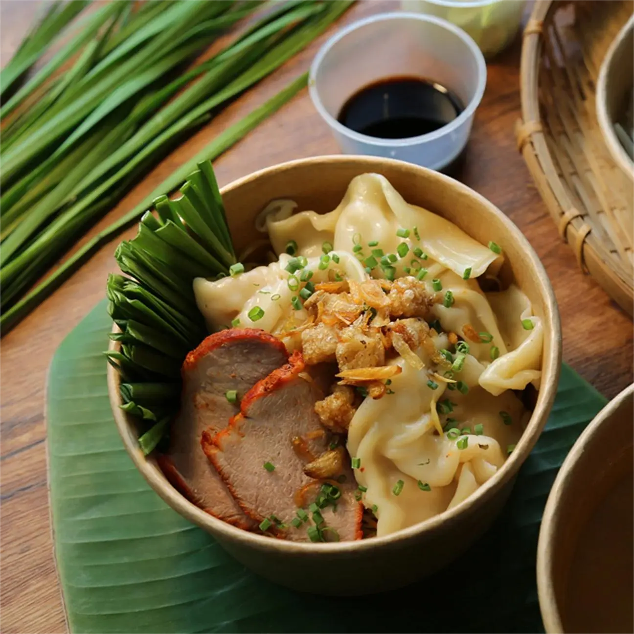 Ảnh bìa Mì Gia Tấn Ký - Mì Sủi Cảo & Mì Thập Cẩm - Nguyễn Hữu Thọ