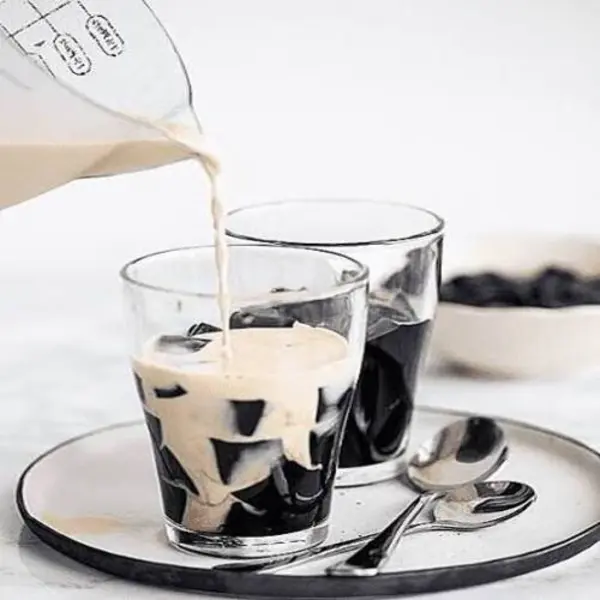 Ảnh bìa Sữa Dừa NARI - Phạm Văn Đồng