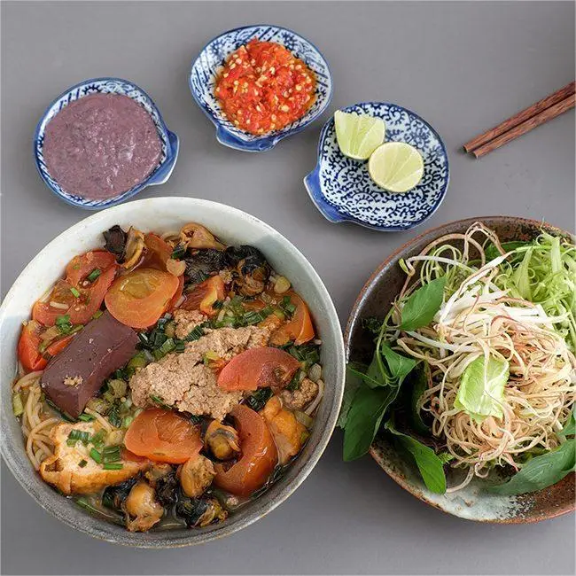 Ảnh bìa Hai Mỡ - Bún Riêu - Hồ Học Lãm
