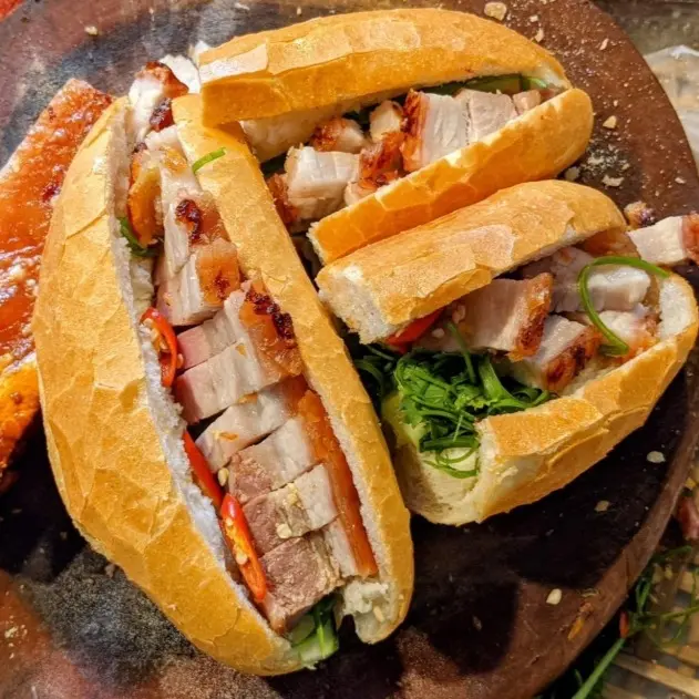 Ảnh bìa Bánh Mì Heo Quay Đà Nẵng Anh Béo - Bế Văn Đàn