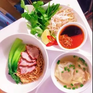 Ảnh đại diện Nhỏ Xíu Xiu - Mì Hoành Thánh Xá Xíu & Bò Kho Hủ Tiếu - Nguyễn Trọng Tuyển