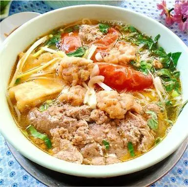 Ảnh bìa Bún Riêu Chị Hoa - Bún Riêu - Nguyễn Duy Dương