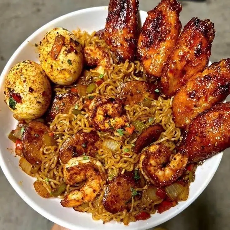 Ảnh bìa Gà Nhà Mèo - Gà Rán, Mì Trộn Indomie & Khoai Chiên - Tạ Quang Bửu