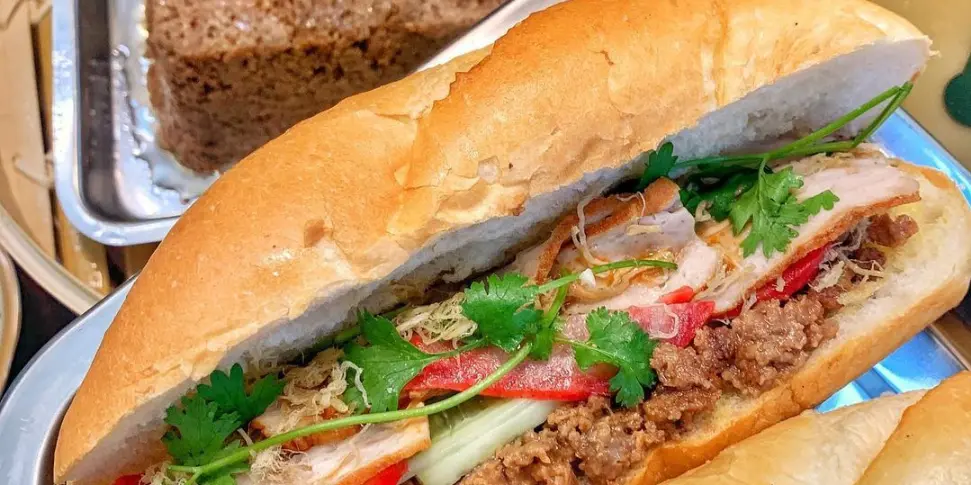 Ảnh bìa Quán Lê - Bánh Mì, Mì Trộn & Nước Ép - Giáp Bát