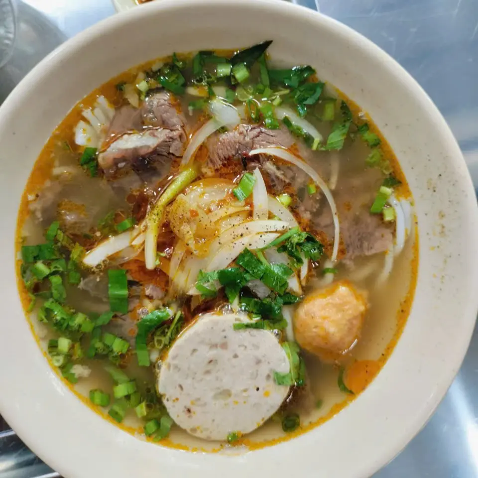Ảnh bìa Bún Bò Huế Vị Tâm - Phạm Văn Chiêu