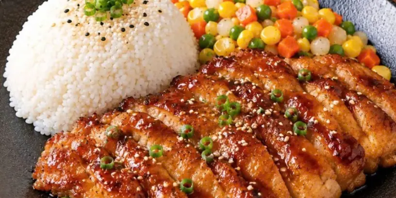 Ảnh bìa BẾP CƠM NHÀ NGOẠI - Nguyễn Tiểu La